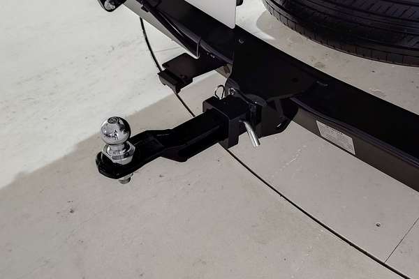 2025 Toyota Hilux Workmate TGN121R Rear Wheel Drive