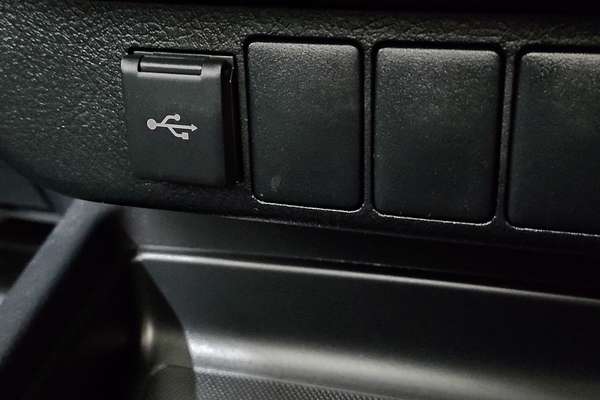 2025 Toyota Hilux Workmate TGN121R Rear Wheel Drive