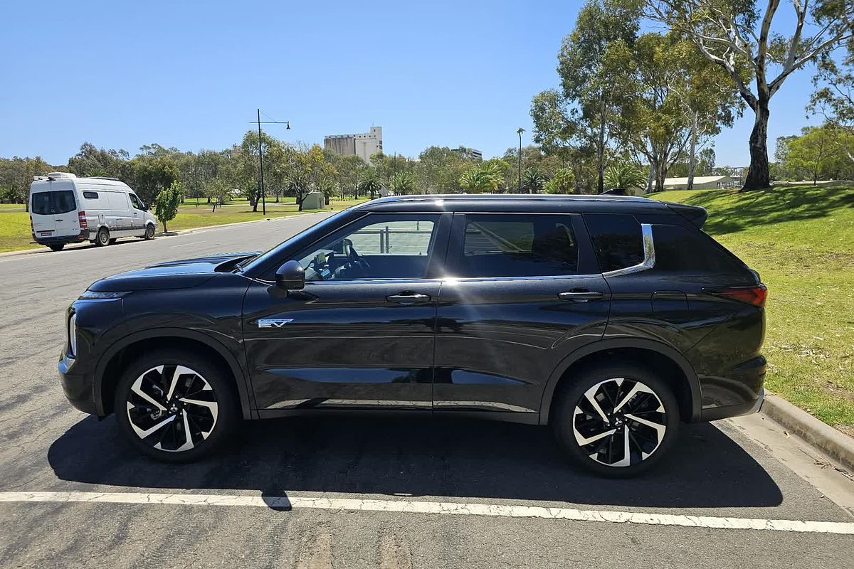 2024 Mitsubishi Outlander PHEV Aspire ZM