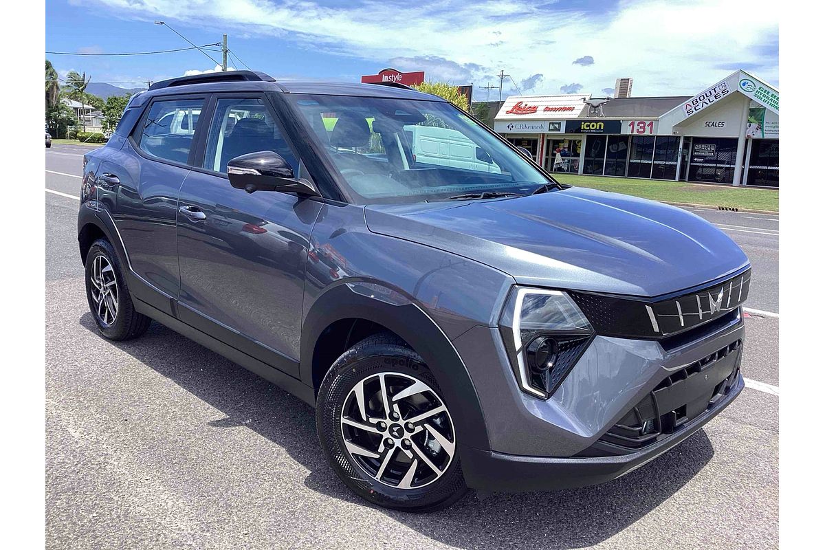 2025 Mahindra XUV3XO AX5L