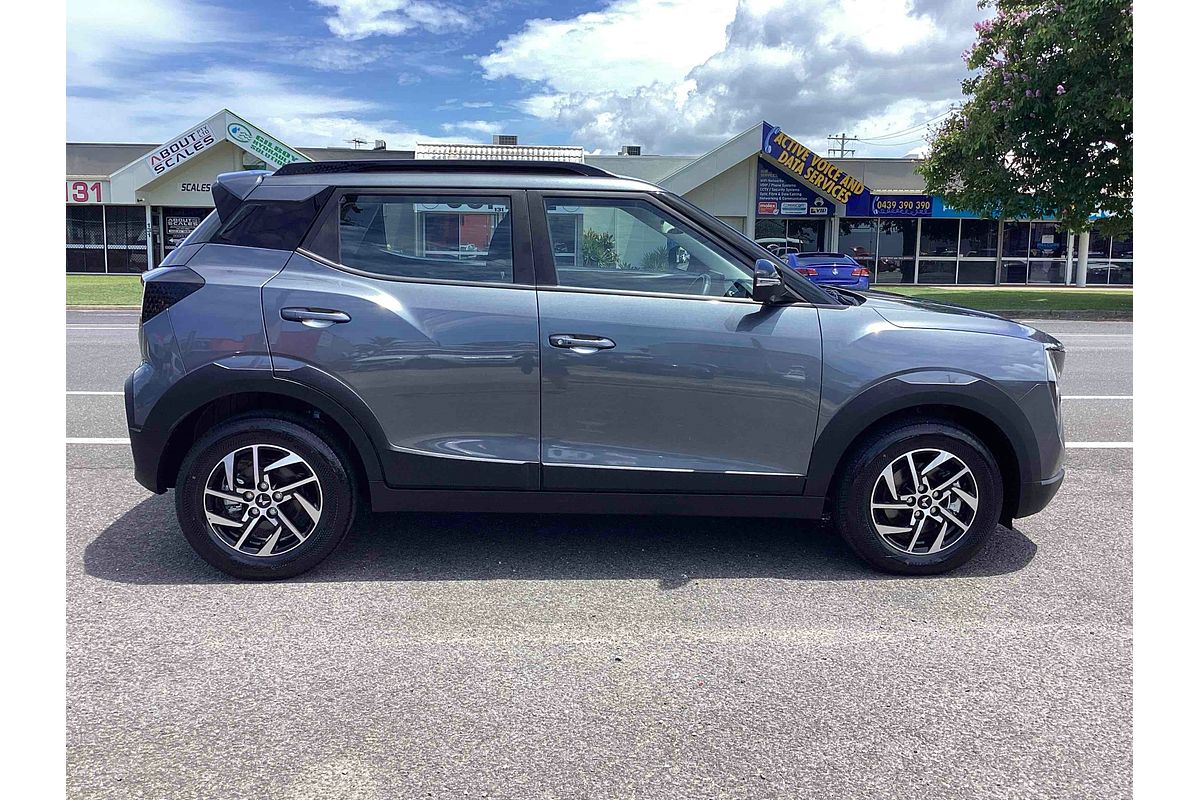 2025 Mahindra XUV3XO AX5L