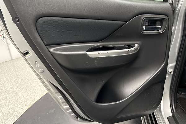 2019 Mitsubishi Triton GLS MR 4X4