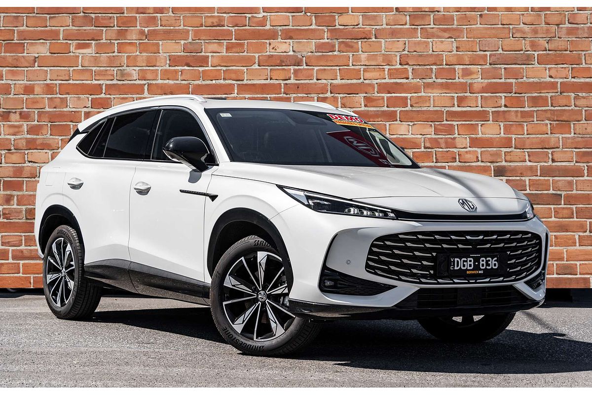 2025 MG HS Essence AS33