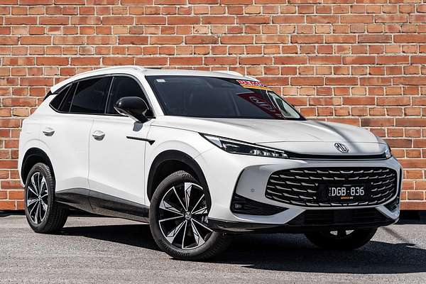 2025 MG HS Essence AS33