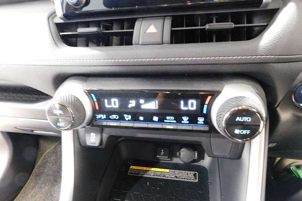 2020 Toyota RAV4 GXL AXAH54R