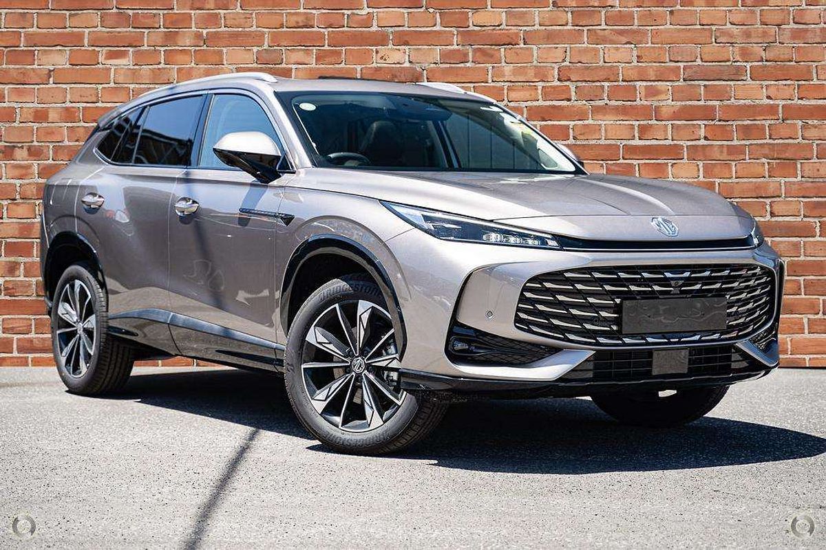 2025 MG HS Essence AS33