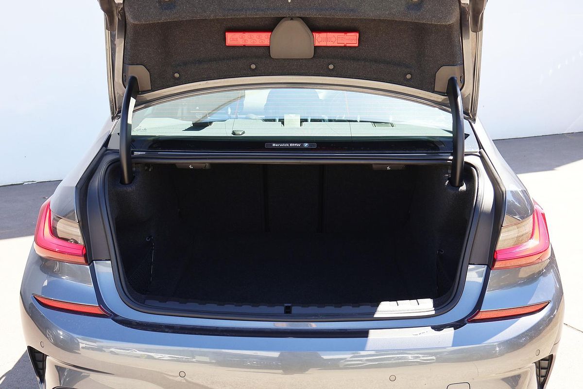 2022 BMW 3 Series 330i M Sport G20