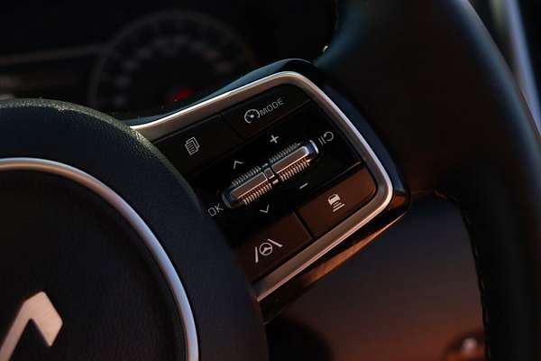 2021 Kia Sorento Sport MQ4