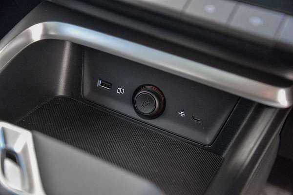 2025 MG ZS Essence ZS32