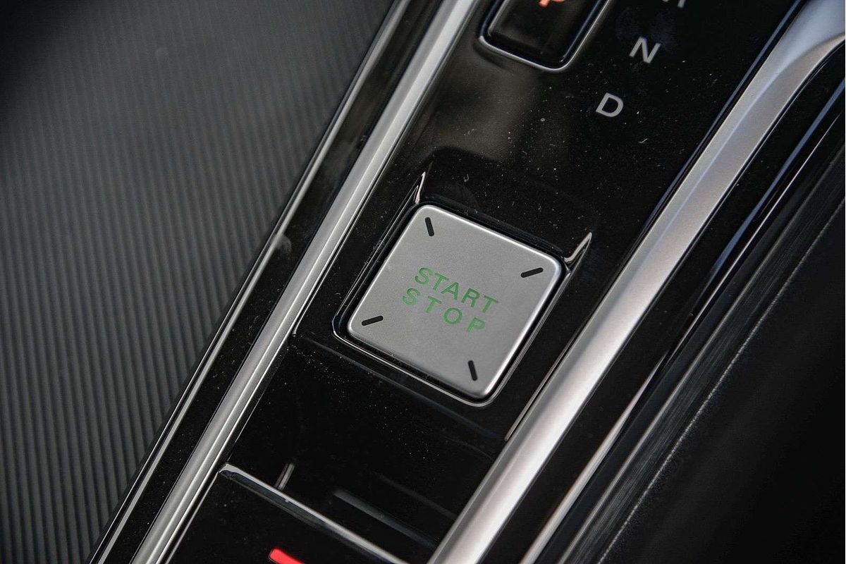 2025 MG ZS Essence ZS32