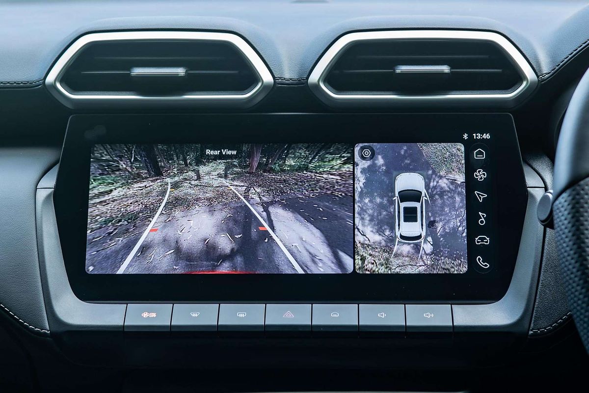 2025 MG ZS Essence ZS32