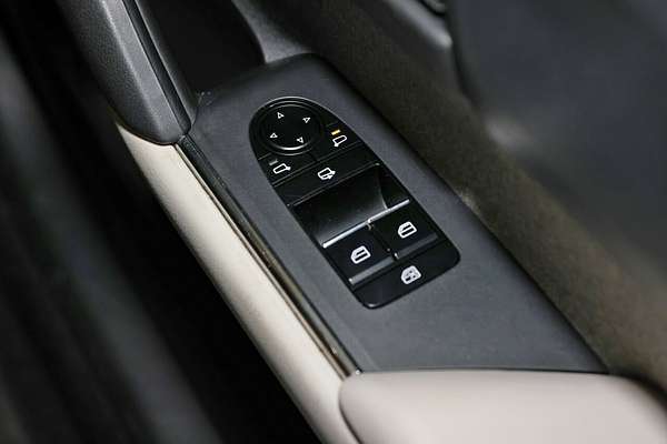 2022 Mazda MX-30 G20e Evolve DR Series