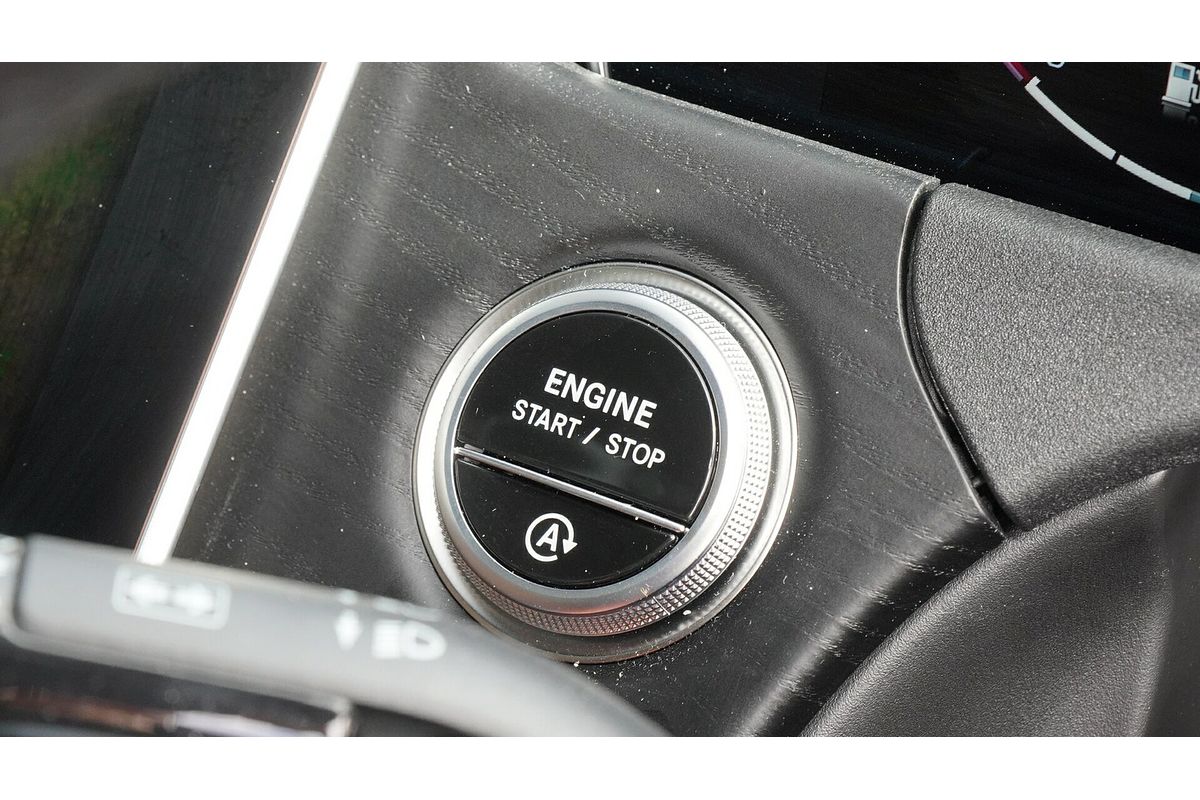 2025 Mercedes-Benz E-Class E200 W214