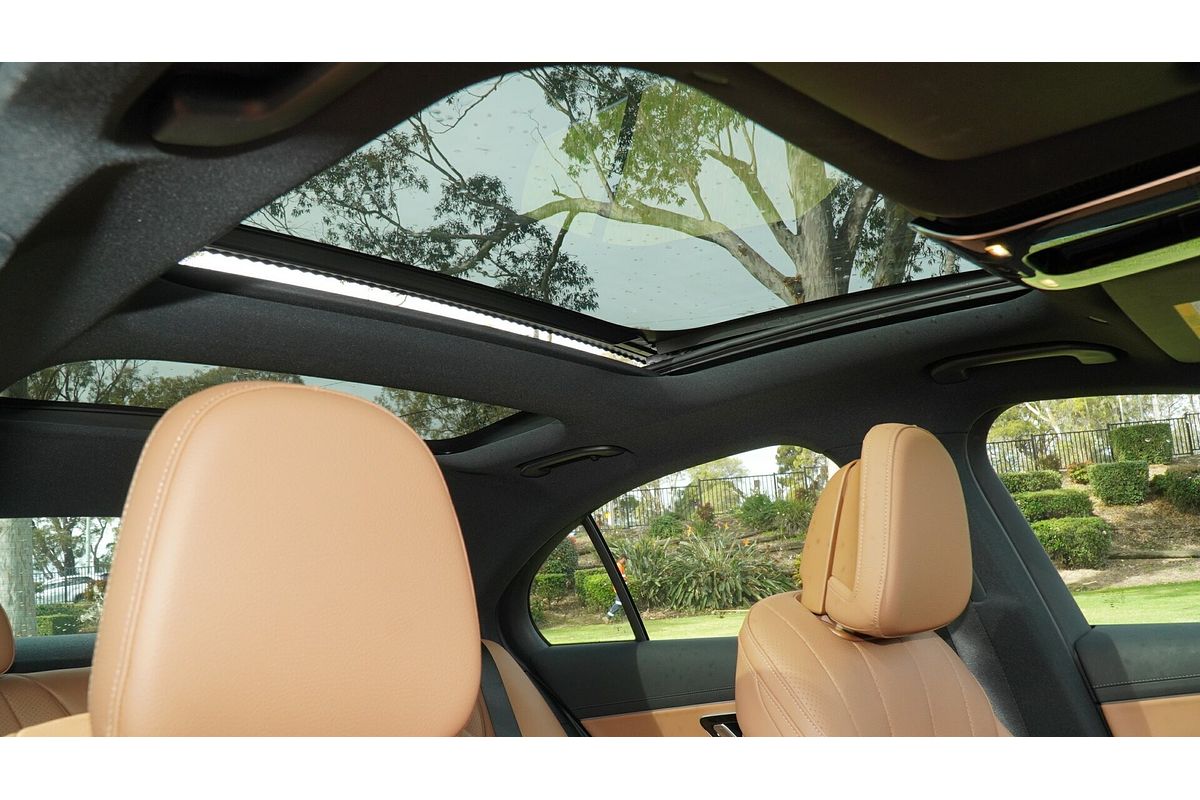 2025 Mercedes-Benz E-Class E200 W214