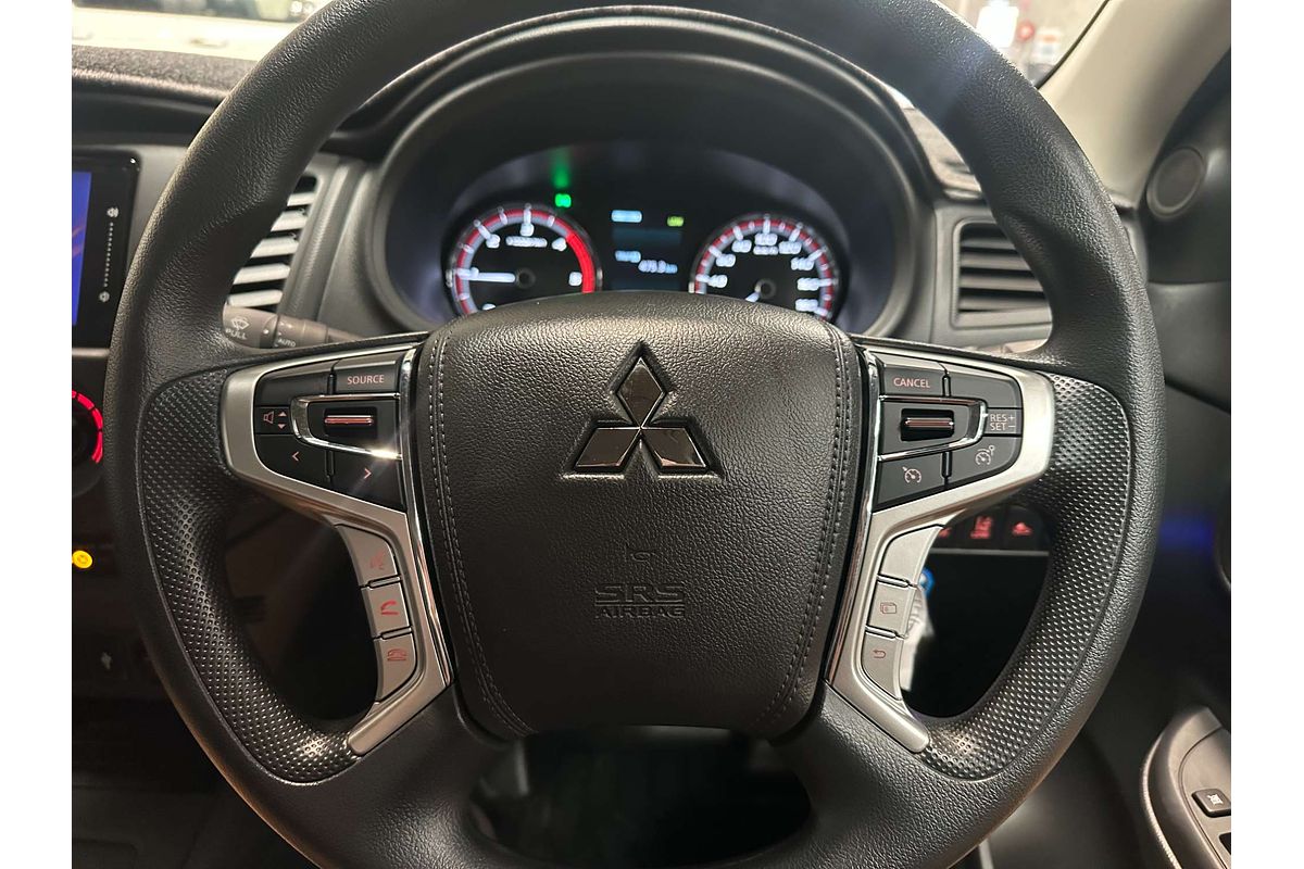 2024 Mitsubishi Triton GLX MR 4X4