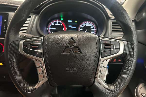 2024 Mitsubishi Triton GLX MR 4X4