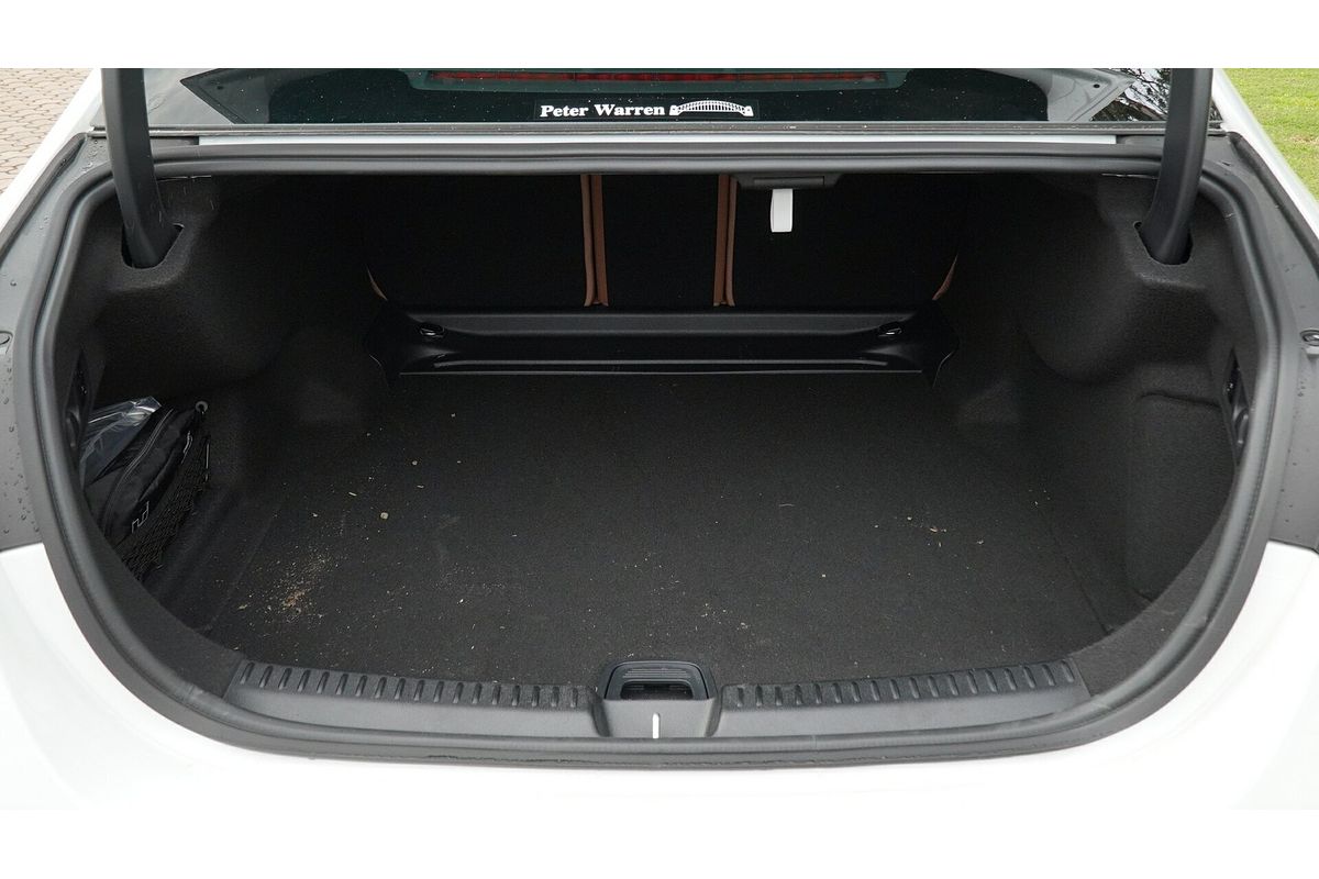 2025 Mercedes-Benz E-Class E200 W214