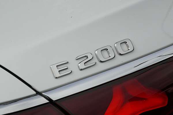 2025 Mercedes-Benz E-Class E200 W214