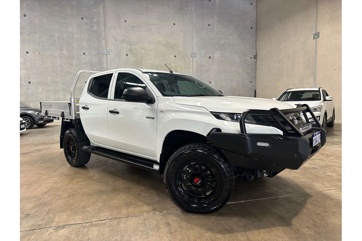 2024 Mitsubishi Triton GLX MR 4X4
