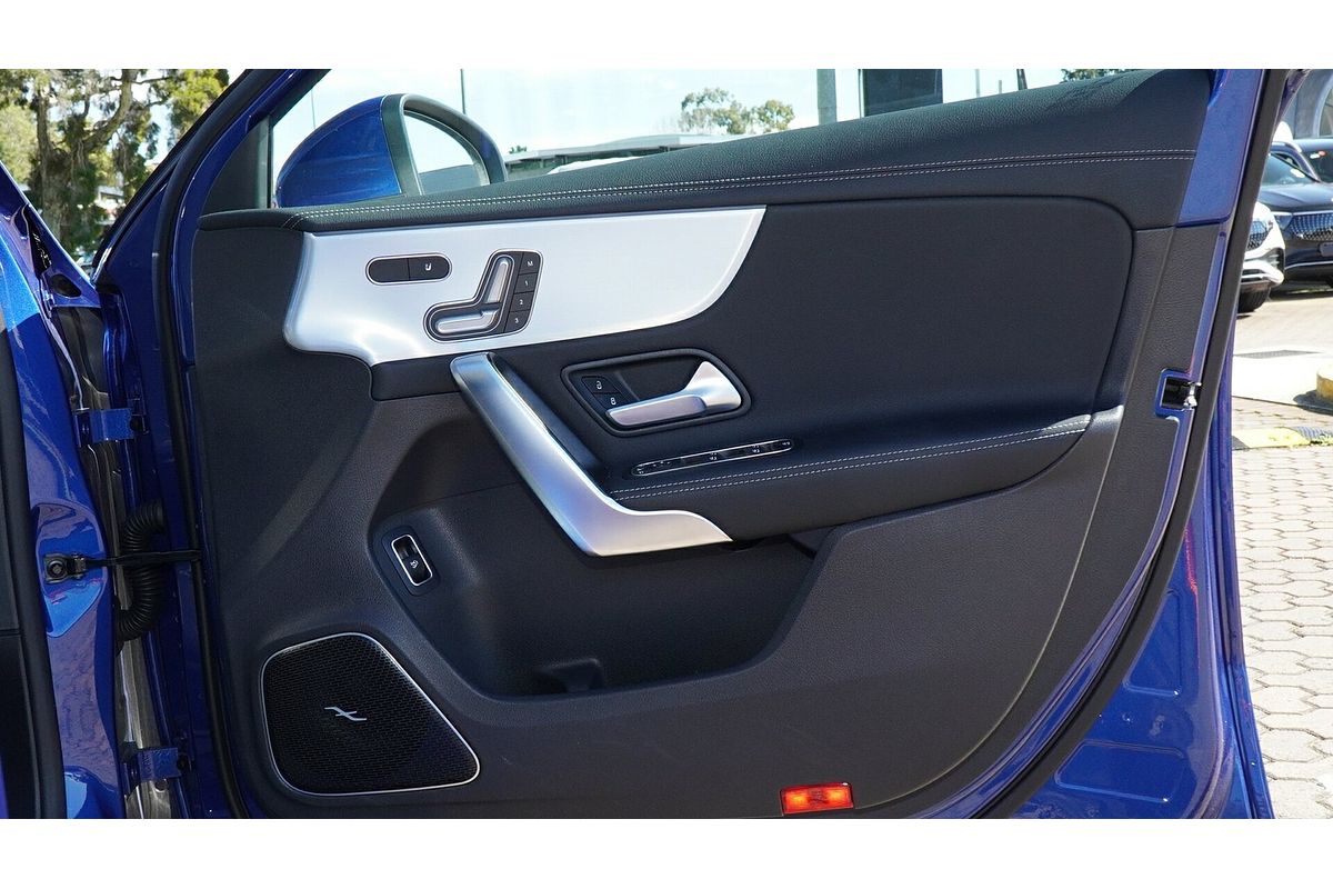 2025 Mercedes-Benz A-Class A250 V177