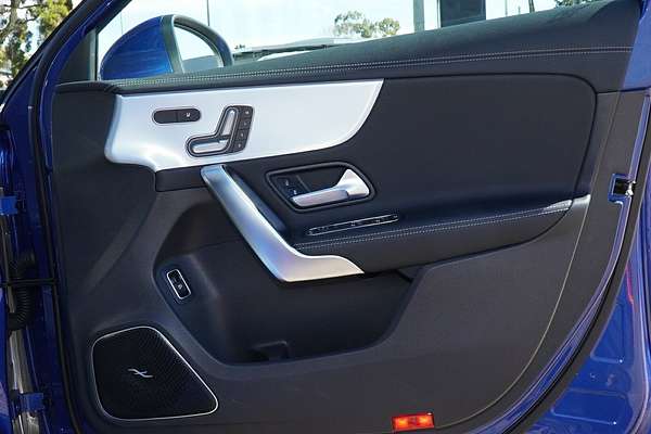 2025 Mercedes-Benz A-Class A250 V177