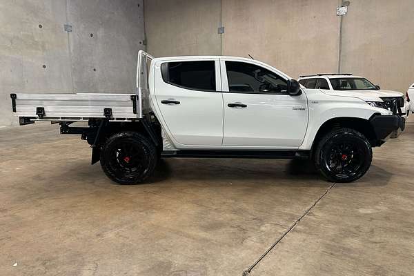2024 Mitsubishi Triton GLX MR 4X4
