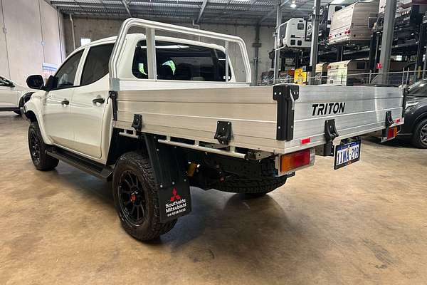 2024 Mitsubishi Triton GLX MR 4X4