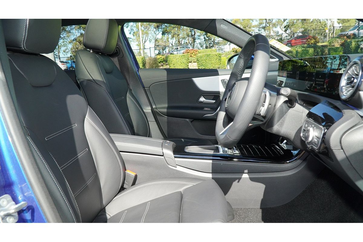 2025 Mercedes-Benz A-Class A250 V177