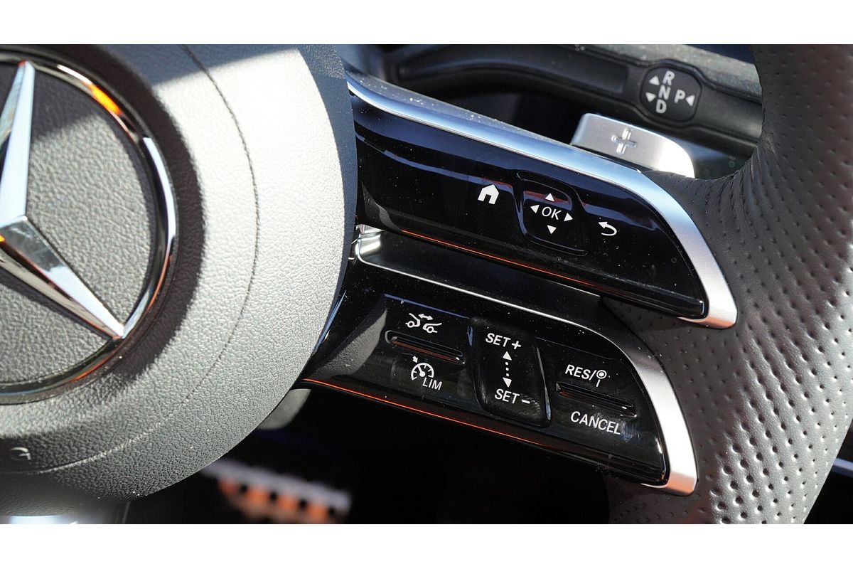 2025 Mercedes-Benz A-Class A250 V177