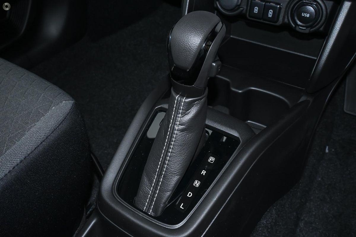 2024 Suzuki Swift Hybrid Plus UZ