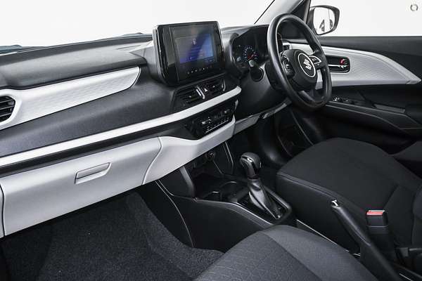 2024 Suzuki Swift Hybrid UZ