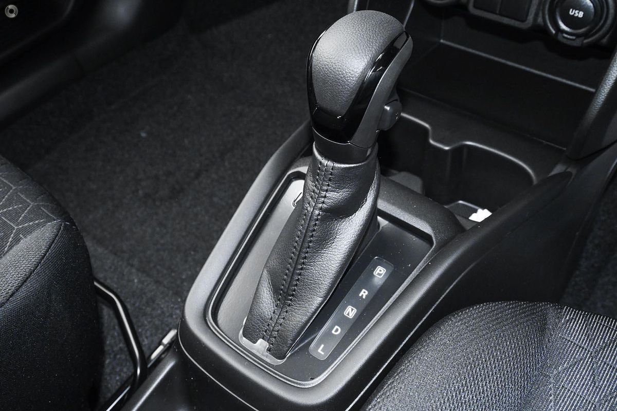 2024 Suzuki Swift Hybrid UZ