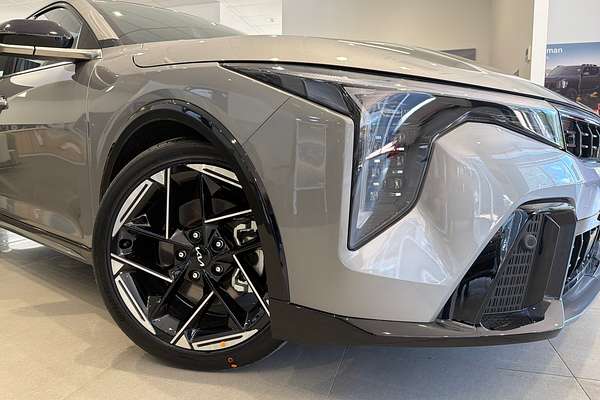 2025 Kia K4 GT-Line CL4m