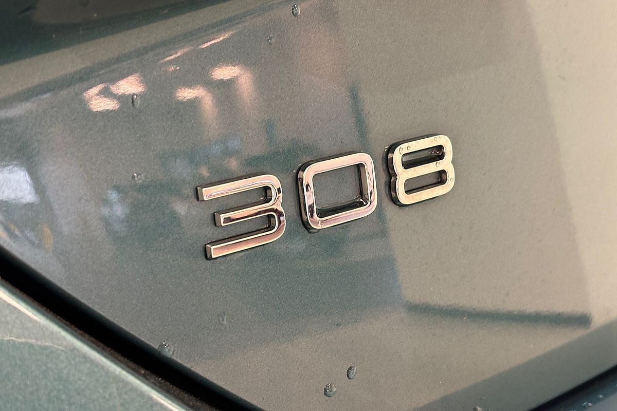 2021 Peugeot 308 GT P84