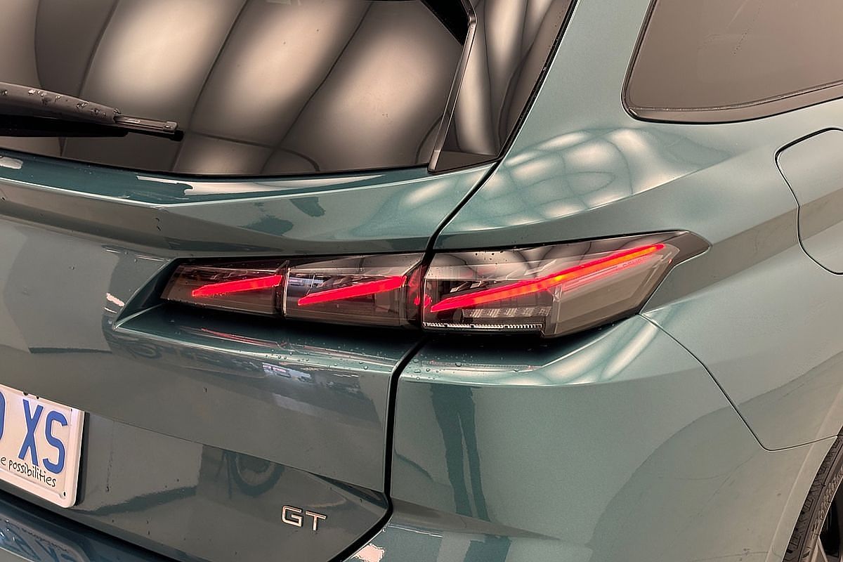 2021 Peugeot 308 GT P84