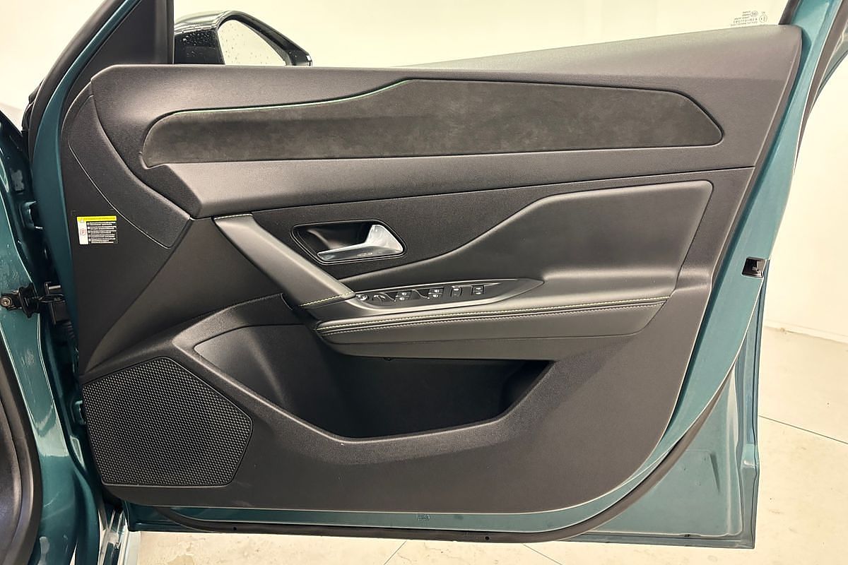 2021 Peugeot 308 GT P84