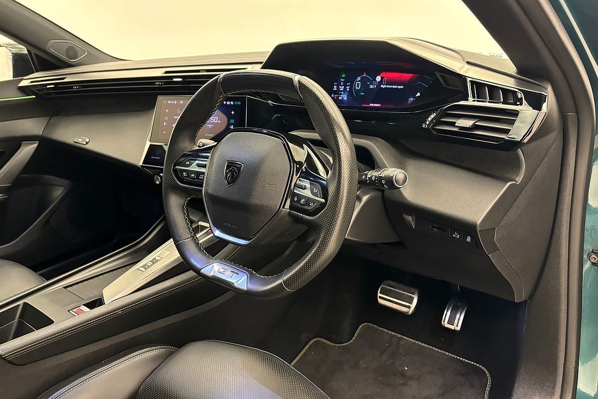 2021 Peugeot 308 GT P84