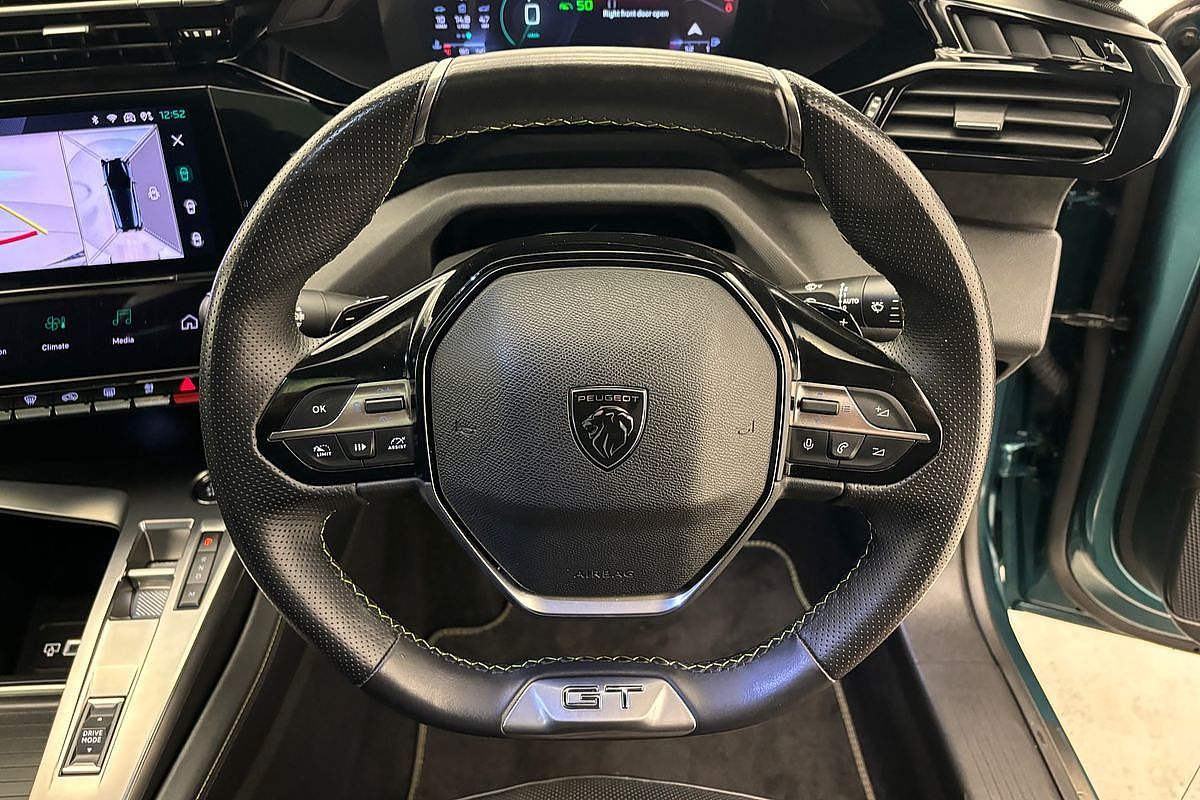 2021 Peugeot 308 GT P84