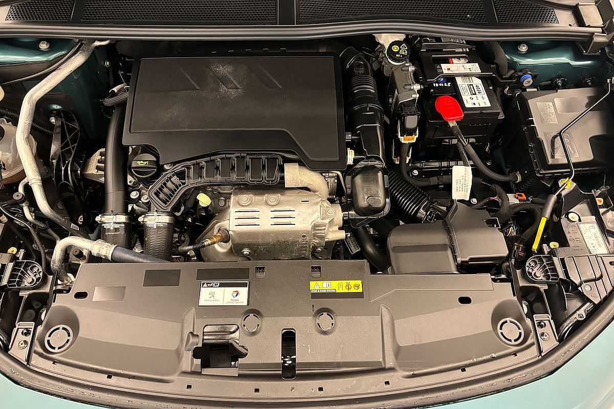 2021 Peugeot 308 GT P84