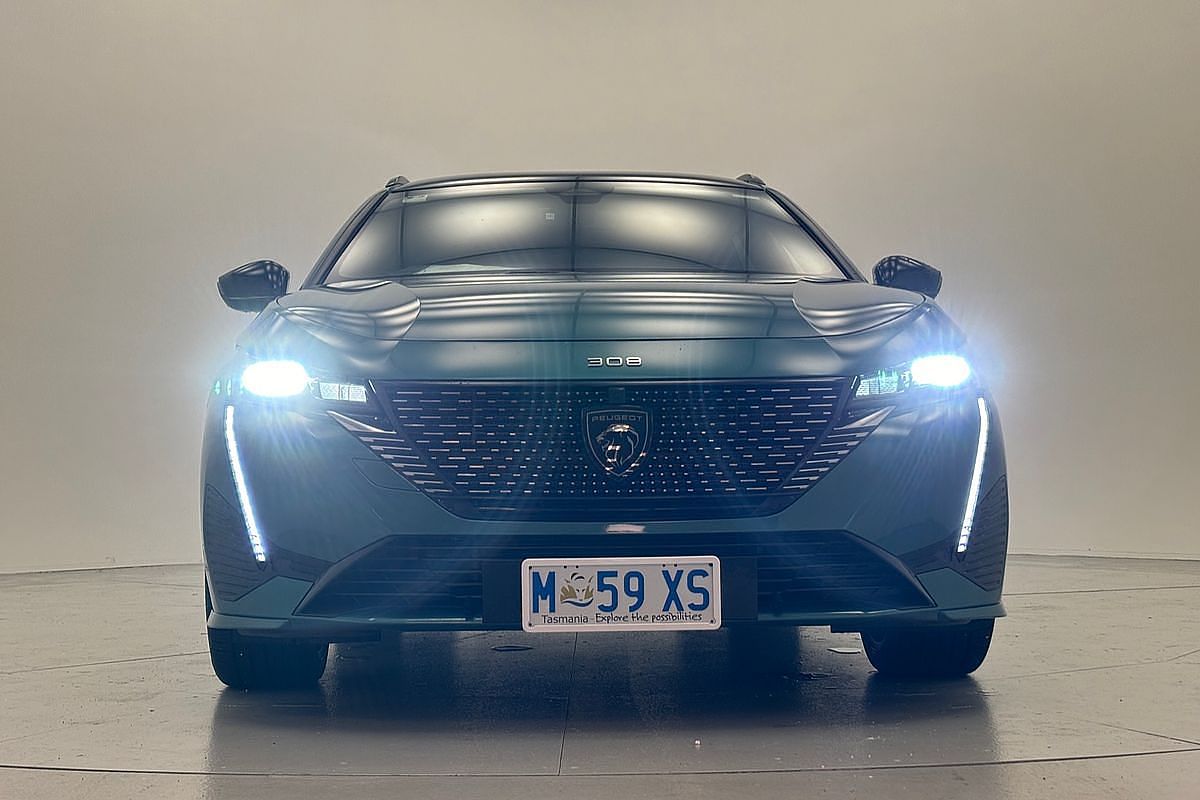 2021 Peugeot 308 GT P84