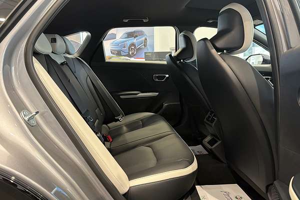 2025 Kia K4 GT-Line CL4m