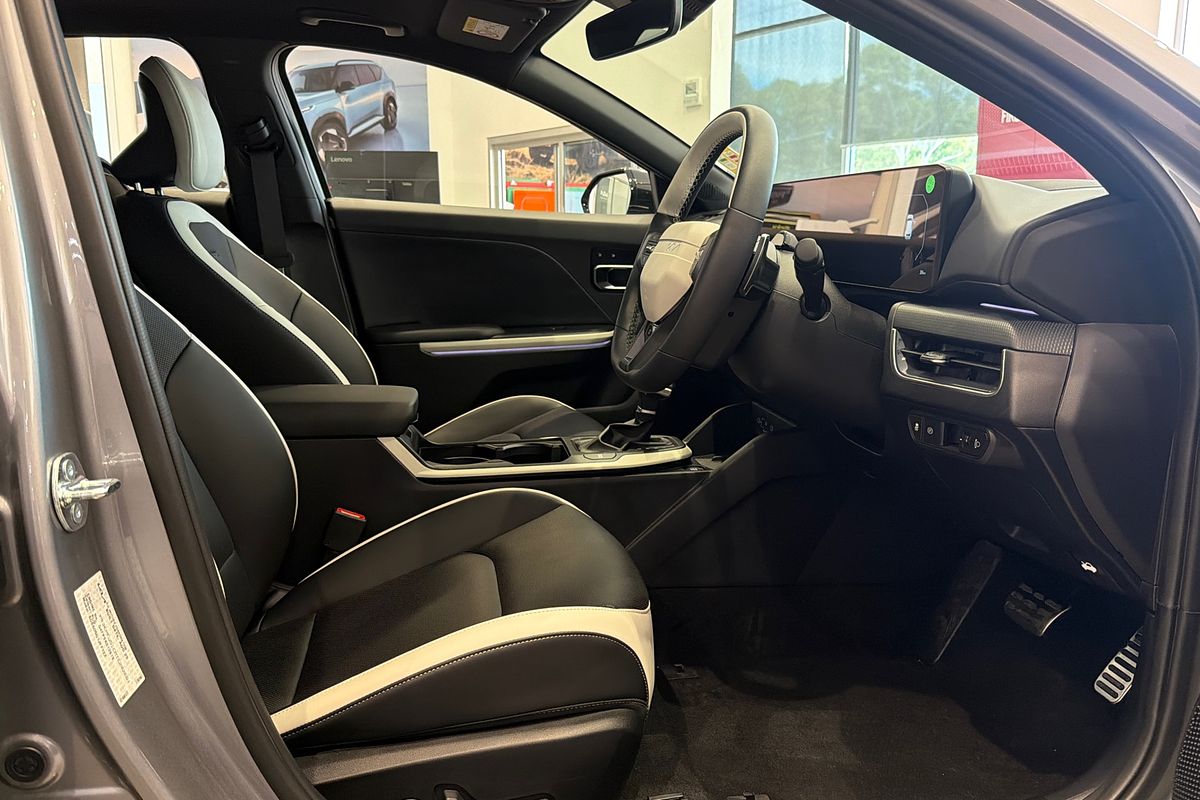 2025 Kia K4 GT-Line CL4m