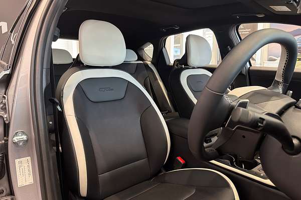 2025 Kia K4 GT-Line CL4m