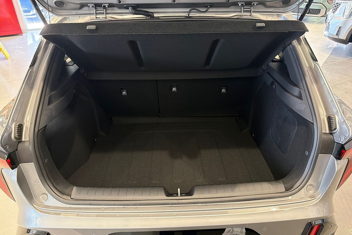 2025 Kia K4 GT-Line CL4m