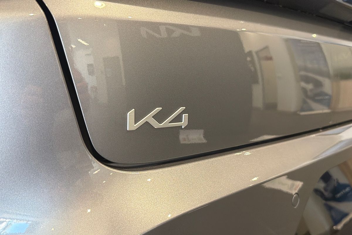 2025 Kia K4 GT-Line CL4m