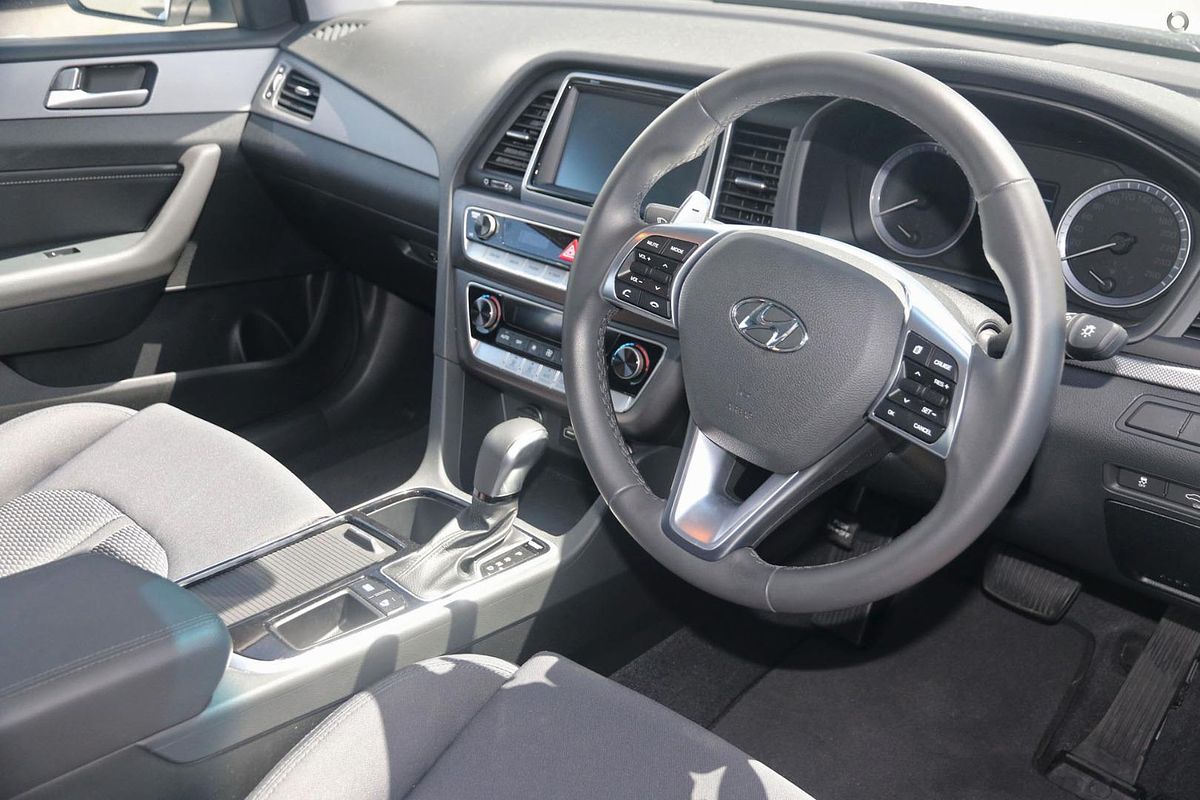 2018 Hyundai Sonata Active LF4