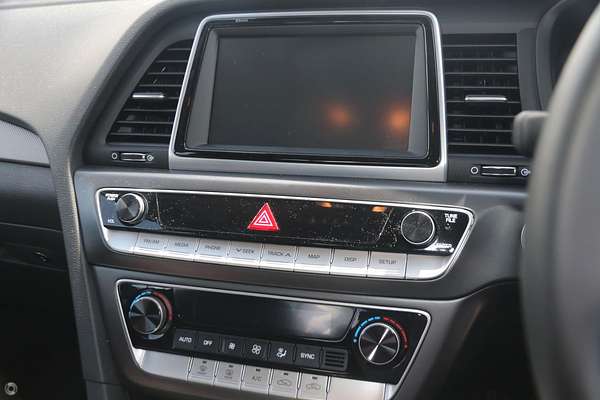 2018 Hyundai Sonata Active LF4