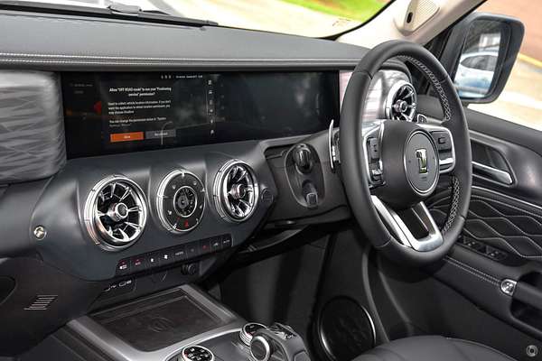 2025 GWM Tank 300 Ultra P01