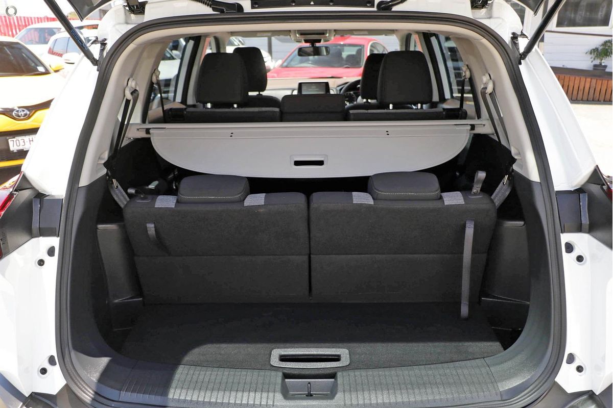 2025 Nissan X-TRAIL ST T33