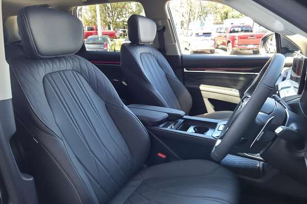 2025 LDV D90 Executive SV9A